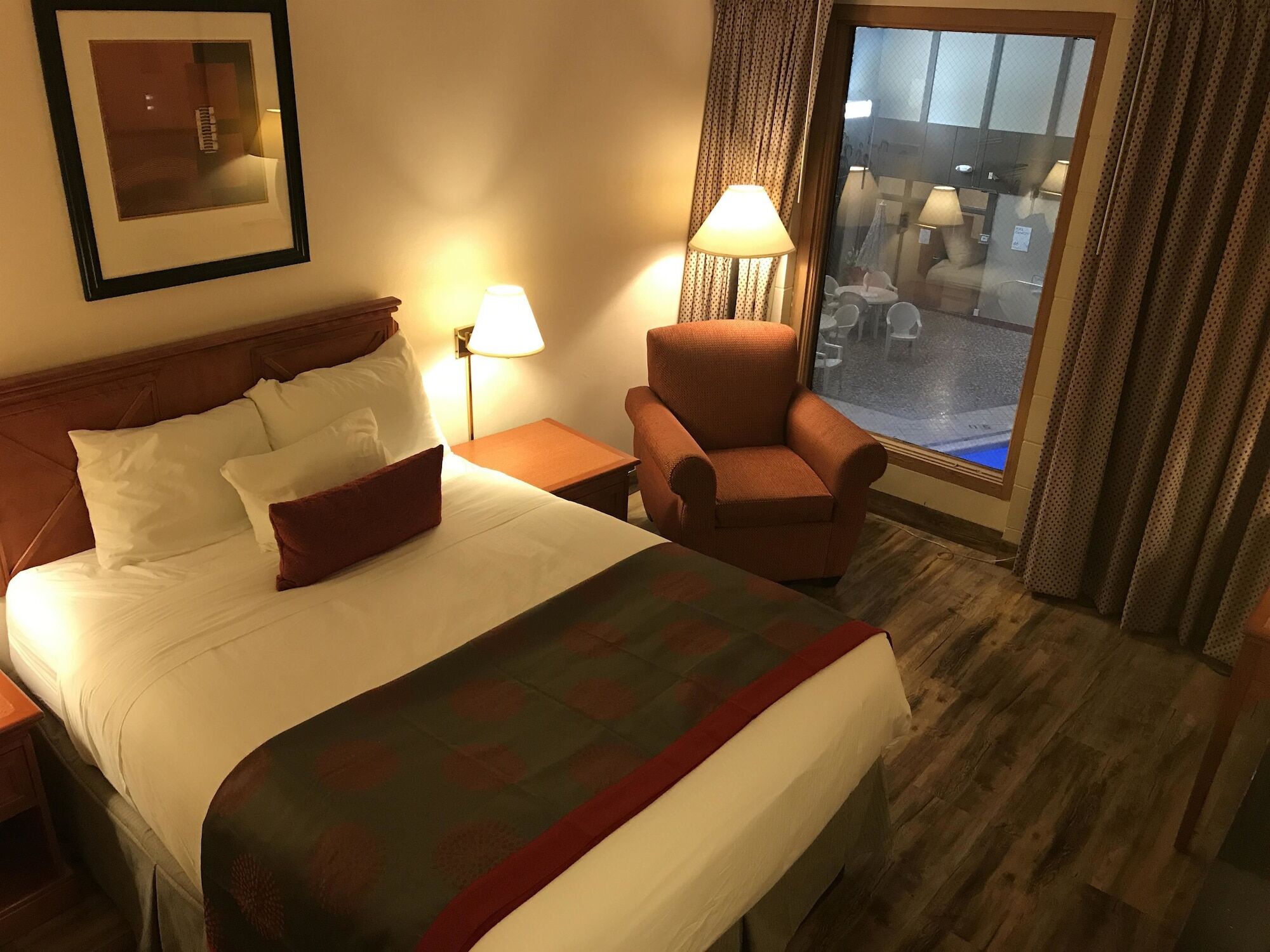Ramada by Wyndham Albert Lea Bagian luar foto