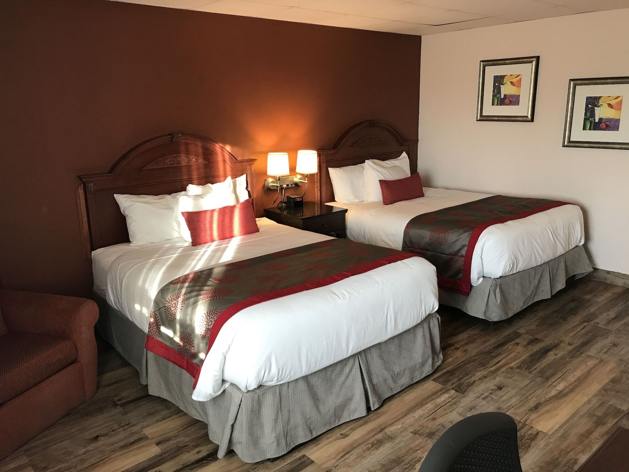 Ramada by Wyndham Albert Lea Bagian luar foto