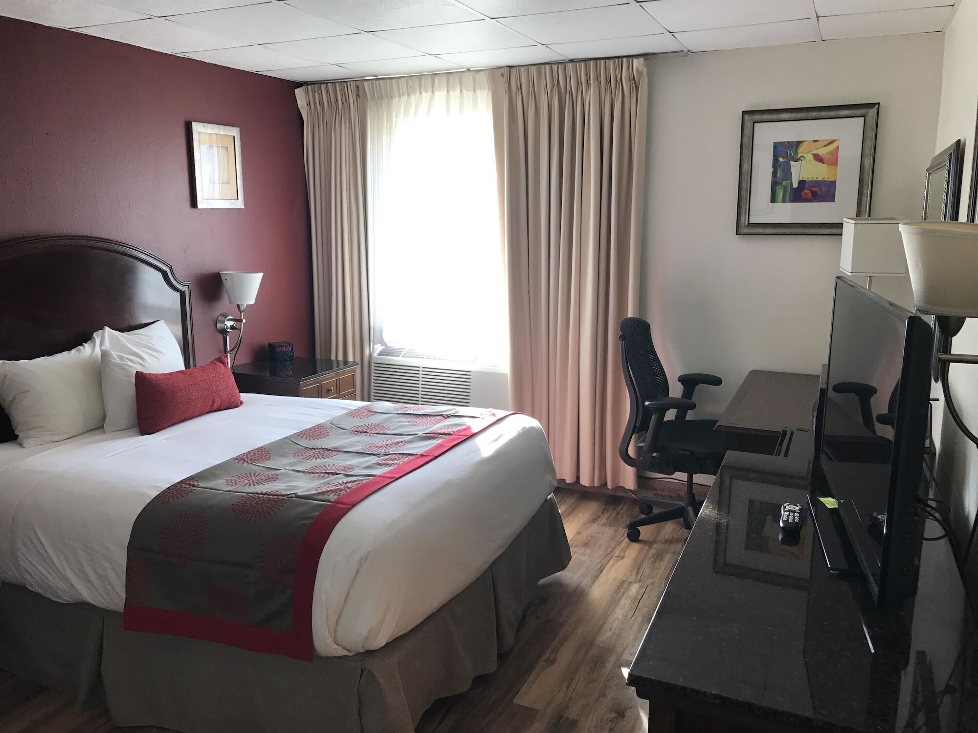 Ramada by Wyndham Albert Lea Bagian luar foto